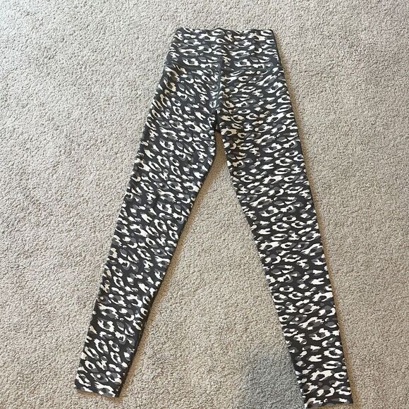 Offline By Arie Leggings Womens Sz Small Black White Athletic Athleisure High - Picture 2 of 9